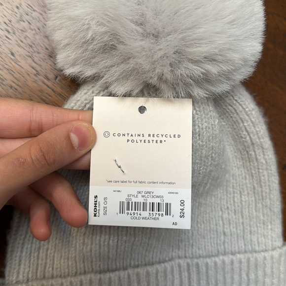 Lauren Conrad Hat Beanie Fuzz Ball Beanie Hat Winter Cold LC Grey - Picture 5 of 9